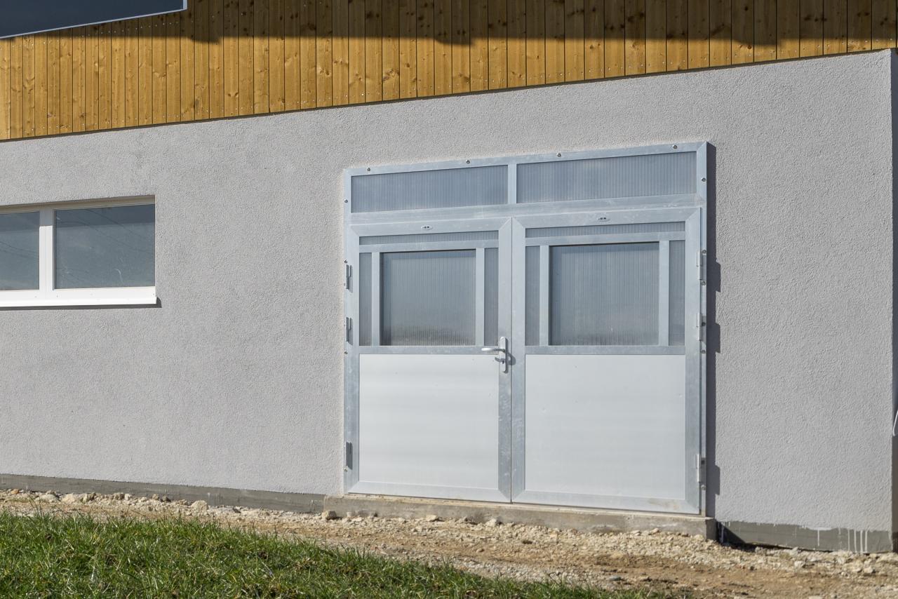 Zweiflüglige Aluminiumtüre