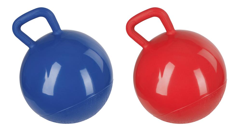 Ein Edelstahleimer mit Bügel nach hinten geklappt 